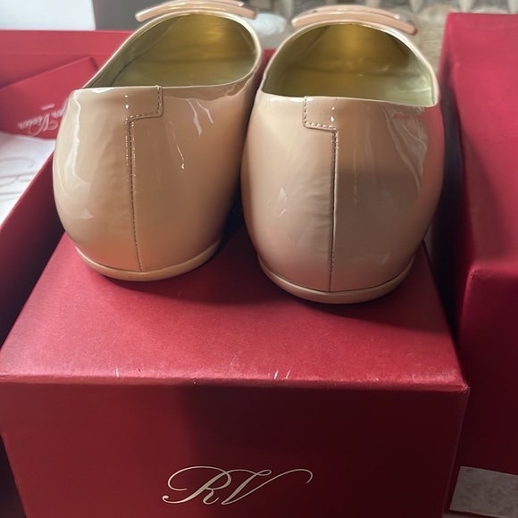 🤎🧡SOLD🤎🧡Pre-owned $595 Roger Vivier Nude Patent Ballet Flats, Size 37.5 - Picture 5 of 8